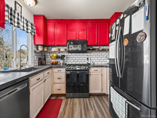 19877 E Brunswick Dr, Aurora, CO 80013