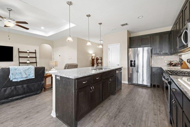 1720 Prather ST, Taylor, TX 76574