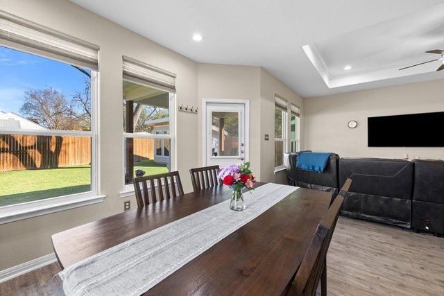 1720 Prather ST, Taylor, TX 76574