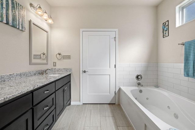 1720 Prather ST, Taylor, TX 76574