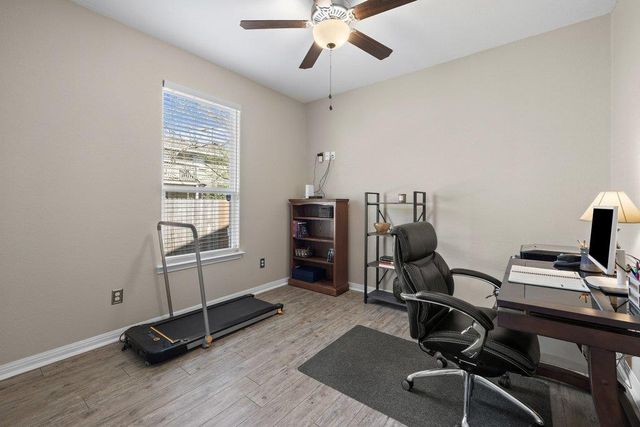 1720 Prather ST, Taylor, TX 76574