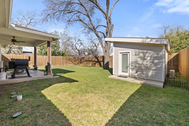 1720 Prather ST, Taylor, TX 76574