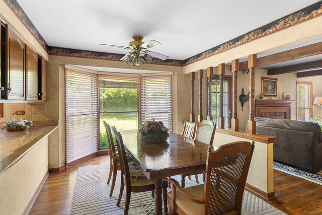 740 Cambridge Drive, Burr Ridge, IL 60527