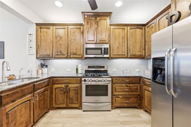 527 Matthew Place, Richardson, TX 75081