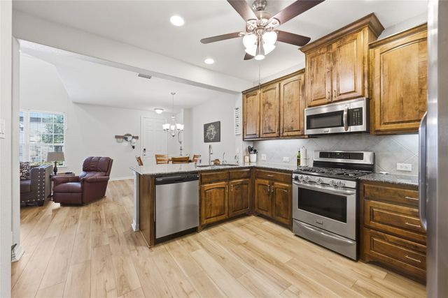 527 Matthew Place, Richardson, TX 75081