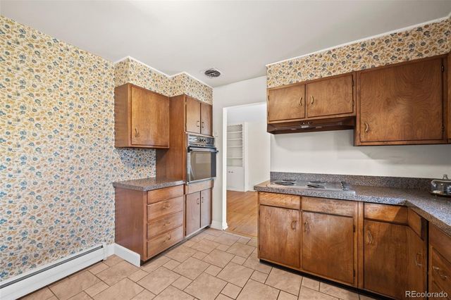 11820 W 30th Place, Lakewood, CO 80215