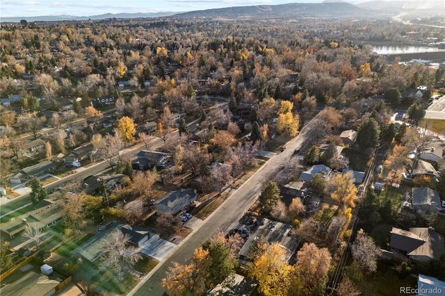 11820 W 30th Place, Lakewood, CO 80215