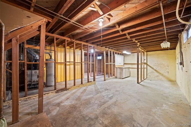 11820 W 30th Place, Lakewood, CO 80215