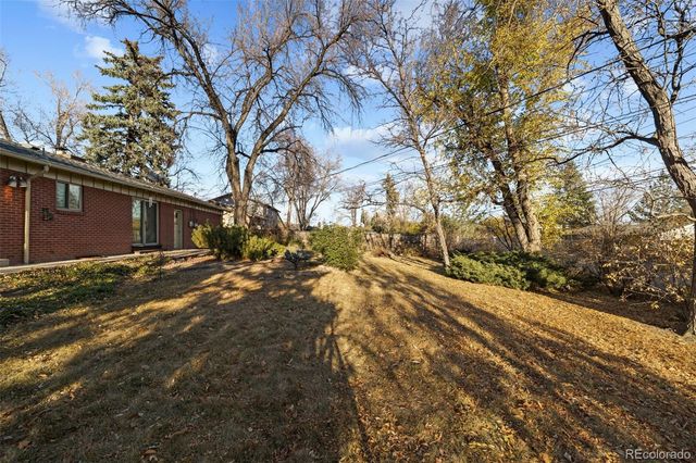 11820 W 30th Place, Lakewood, CO 80215