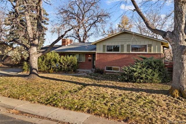 11820 W 30th Place, Lakewood, CO 80215