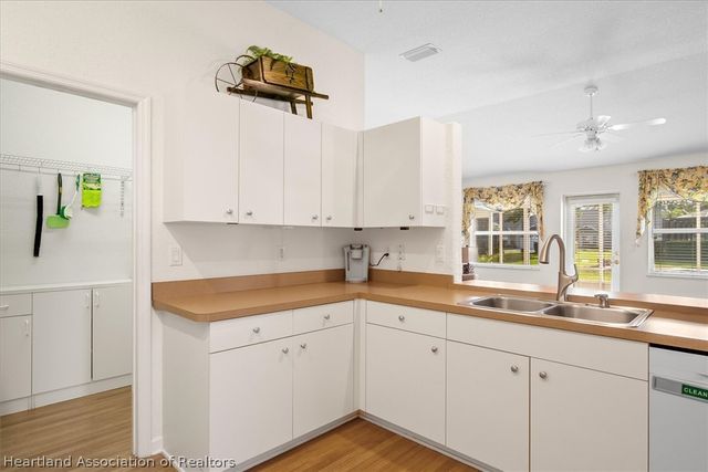2055 Ashley Oaks Circle, Sebring, FL 33870