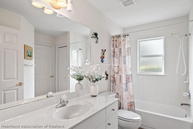 2055 Ashley Oaks Circle, Sebring, FL 33870