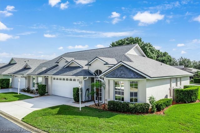 2055 Ashley Oaks Circle, Sebring, FL 33870