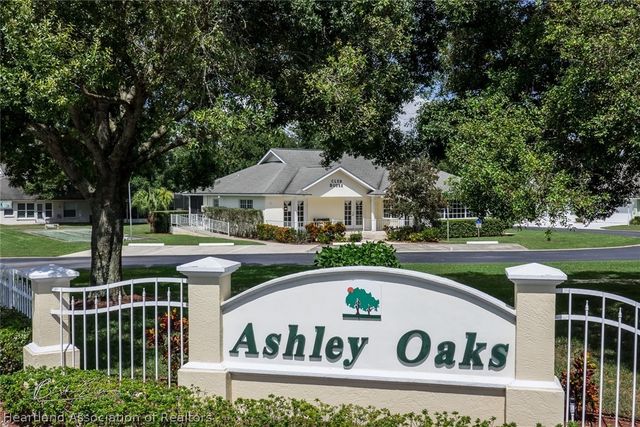 2055 Ashley Oaks Circle, Sebring, FL 33870