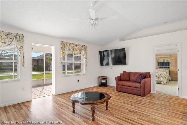2055 Ashley Oaks Circle, Sebring, FL 33870