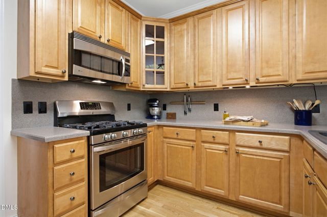 3236 Summer Oaks Drive, Apex, NC 27539