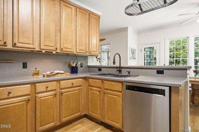 3236 Summer Oaks Drive, Apex, NC 27539