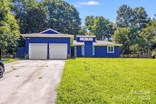 12031 Rock Canyon Drive, Charlotte, NC 28226