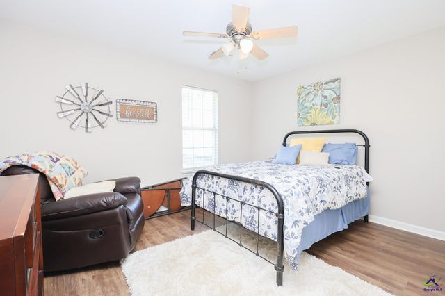 739 Gateway Drive, Bonaire, GA 31005