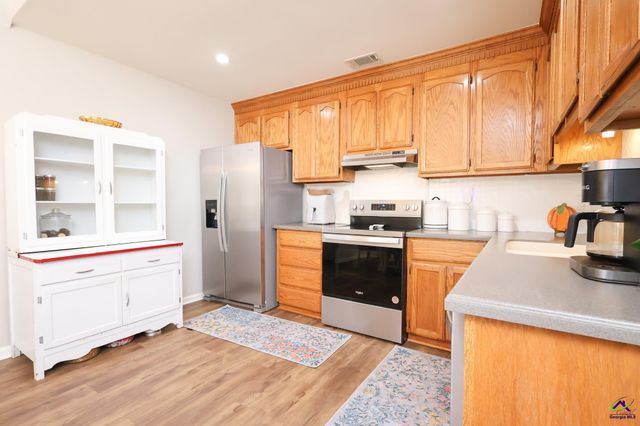 739 Gateway Drive, Bonaire, GA 31005