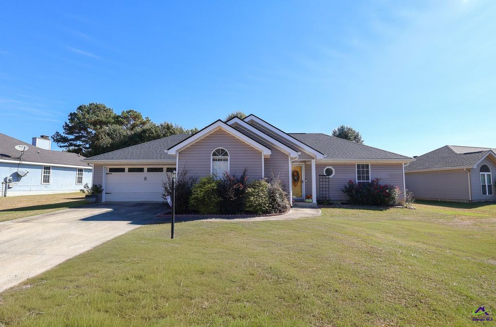 739 Gateway Drive, Bonaire, GA 31005