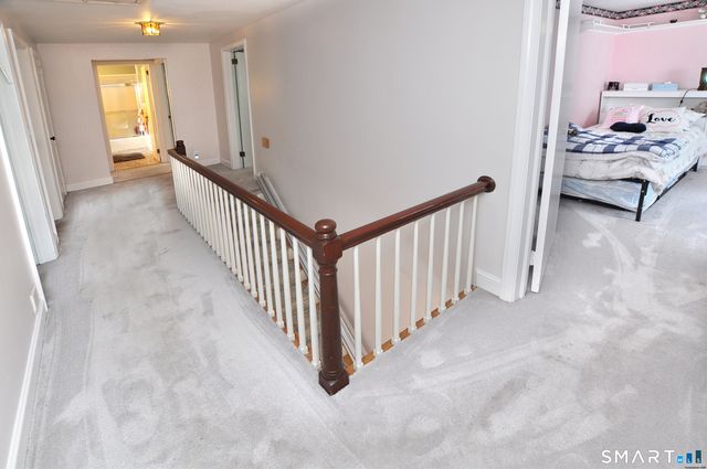 16 Miamis Road, West Hartford, CT 06117