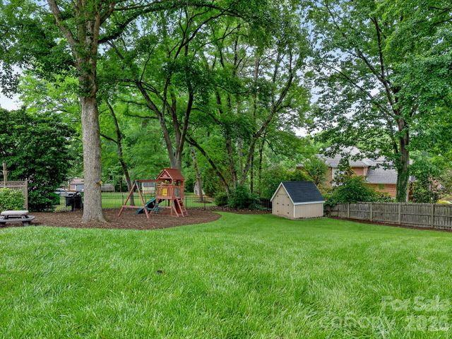 7531 Whistlestop Road, Charlotte, NC 28210