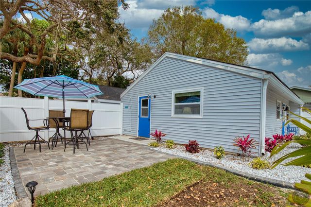 5042 LINDA STREET A, Venice, FL 34293