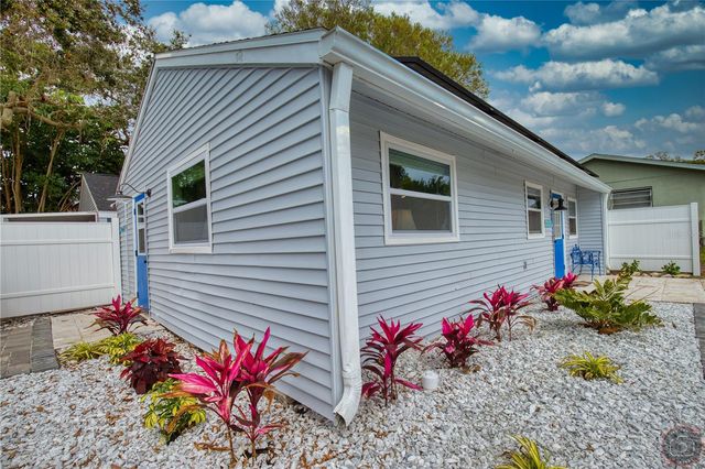 5042 LINDA STREET A, Venice, FL 34293
