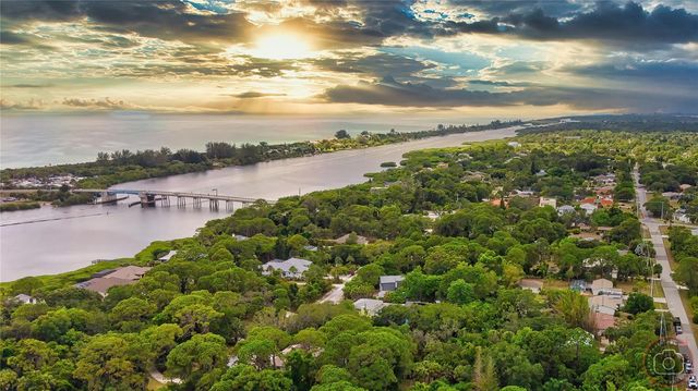 5042 LINDA STREET A, Venice, FL 34293