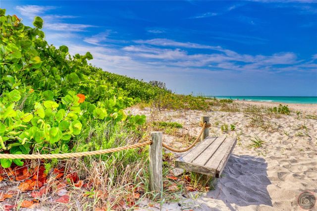5042 LINDA STREET A, Venice, FL 34293