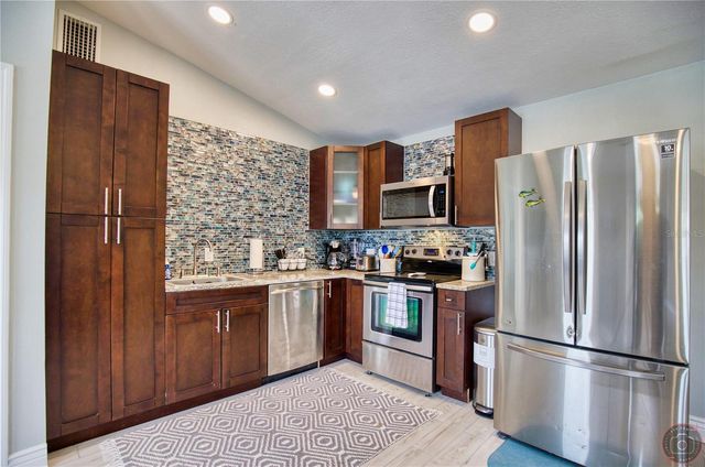 5042 LINDA STREET A, Venice, FL 34293