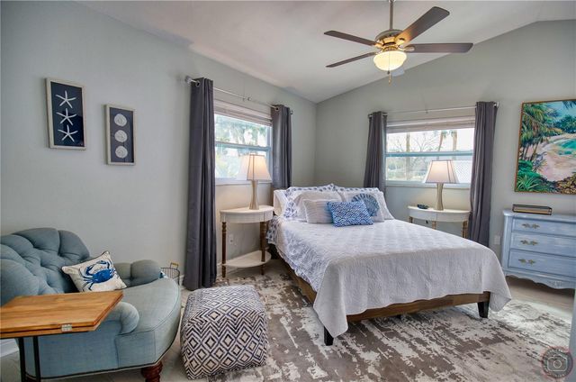 5042 LINDA STREET A, Venice, FL 34293