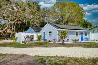 5042 LINDA STREET A, Venice, FL 34293