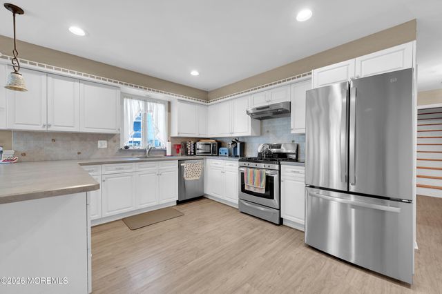 1 Tudor Avenue, Pine Beach, NJ 08741