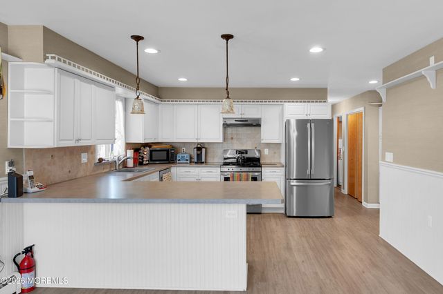 1 Tudor Avenue, Pine Beach, NJ 08741