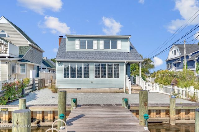 1 Tudor Avenue, Pine Beach, NJ 08741
