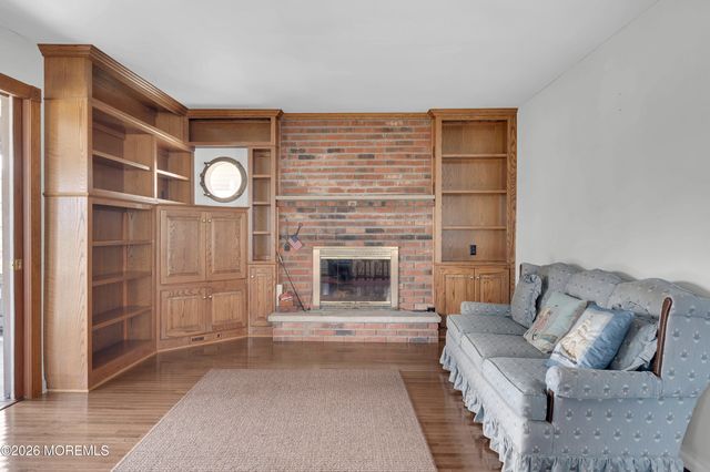 1 Tudor Avenue, Pine Beach, NJ 08741