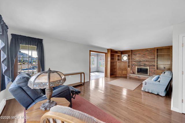 1 Tudor Avenue, Pine Beach, NJ 08741