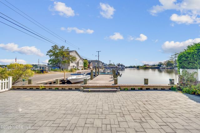 1 Tudor Avenue, Pine Beach, NJ 08741