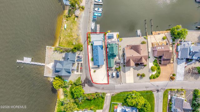 1 Tudor Avenue, Pine Beach, NJ 08741