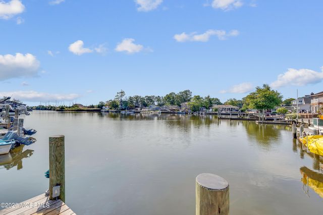 1 Tudor Avenue, Pine Beach, NJ 08741