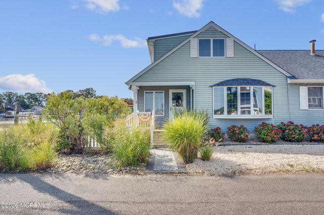 1 Tudor Avenue, Pine Beach, NJ 08741