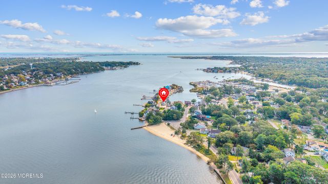 1 Tudor Avenue, Pine Beach, NJ 08741