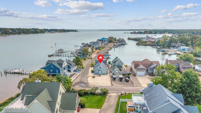 1 Tudor Avenue, Pine Beach, NJ 08741