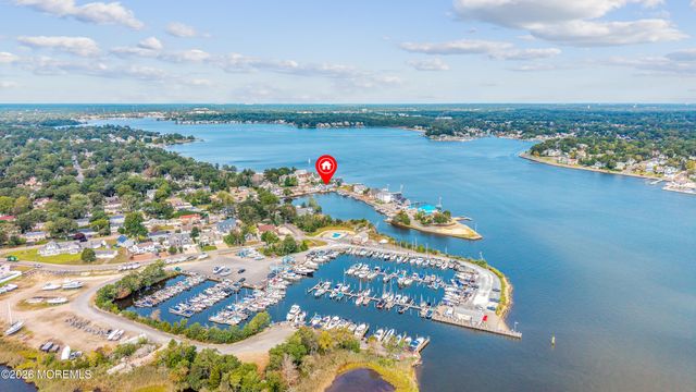 1 Tudor Avenue, Pine Beach, NJ 08741