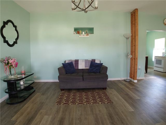 303 Elm St, Portland, TX 78374