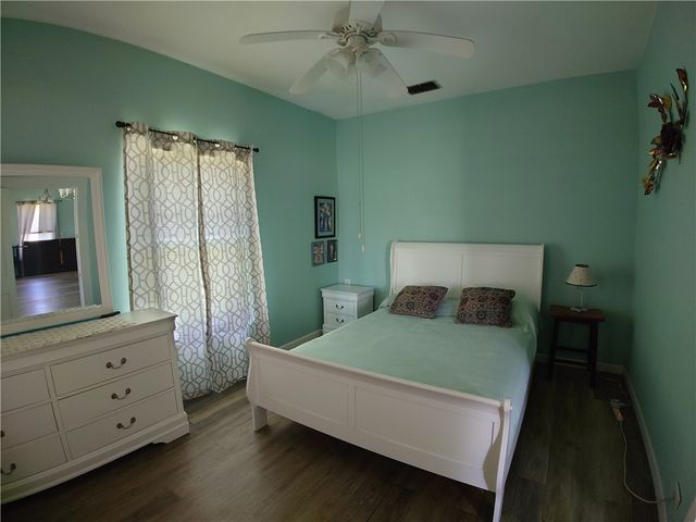 303 Elm St, Portland, TX 78374