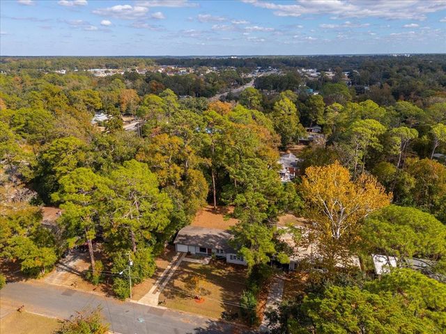 1707 Hall Road, Tallahassee, FL 32303