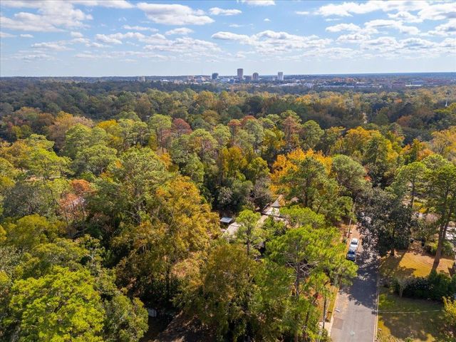 1707 Hall Road, Tallahassee, FL 32303